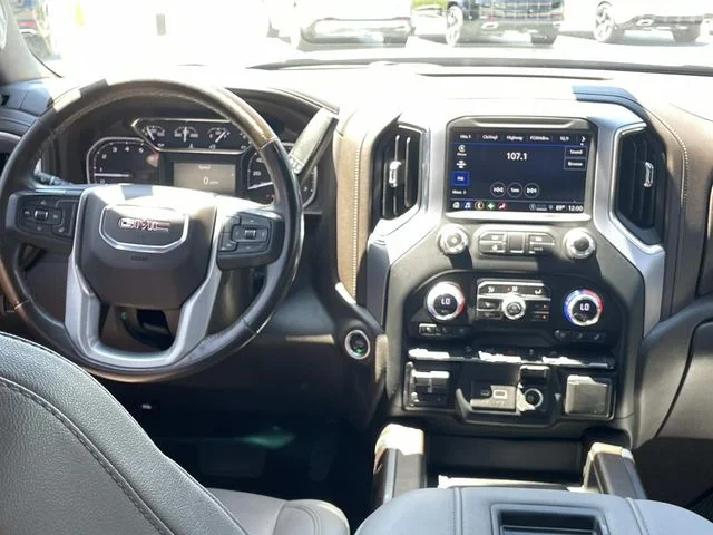 Used 2022 Black GMC SLT image 13