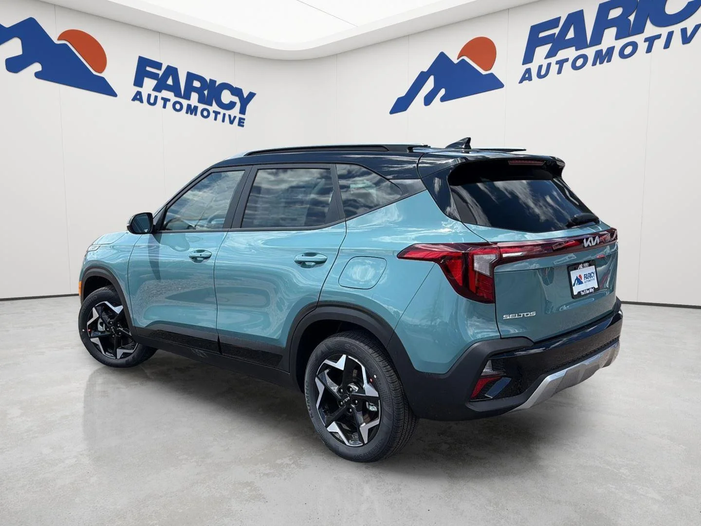 Used 2026 Pluton Blue/Fusion Black Roof Kia S image 6