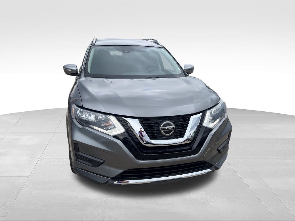 Used 2019 Gray Nissan SV image 8