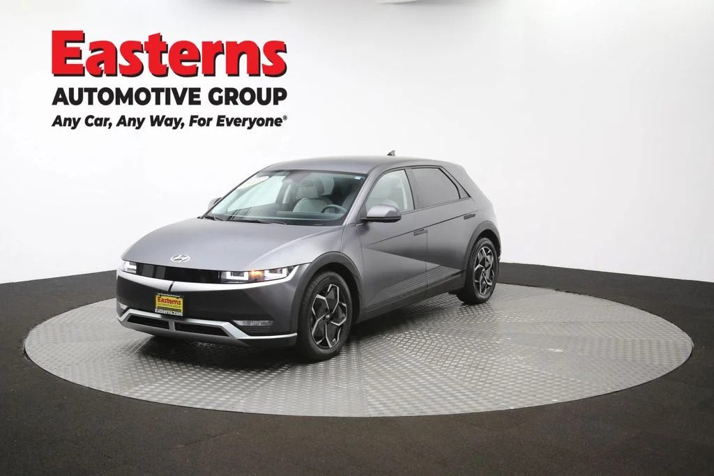 Used 2023 Gray Hyundai SEL image 53