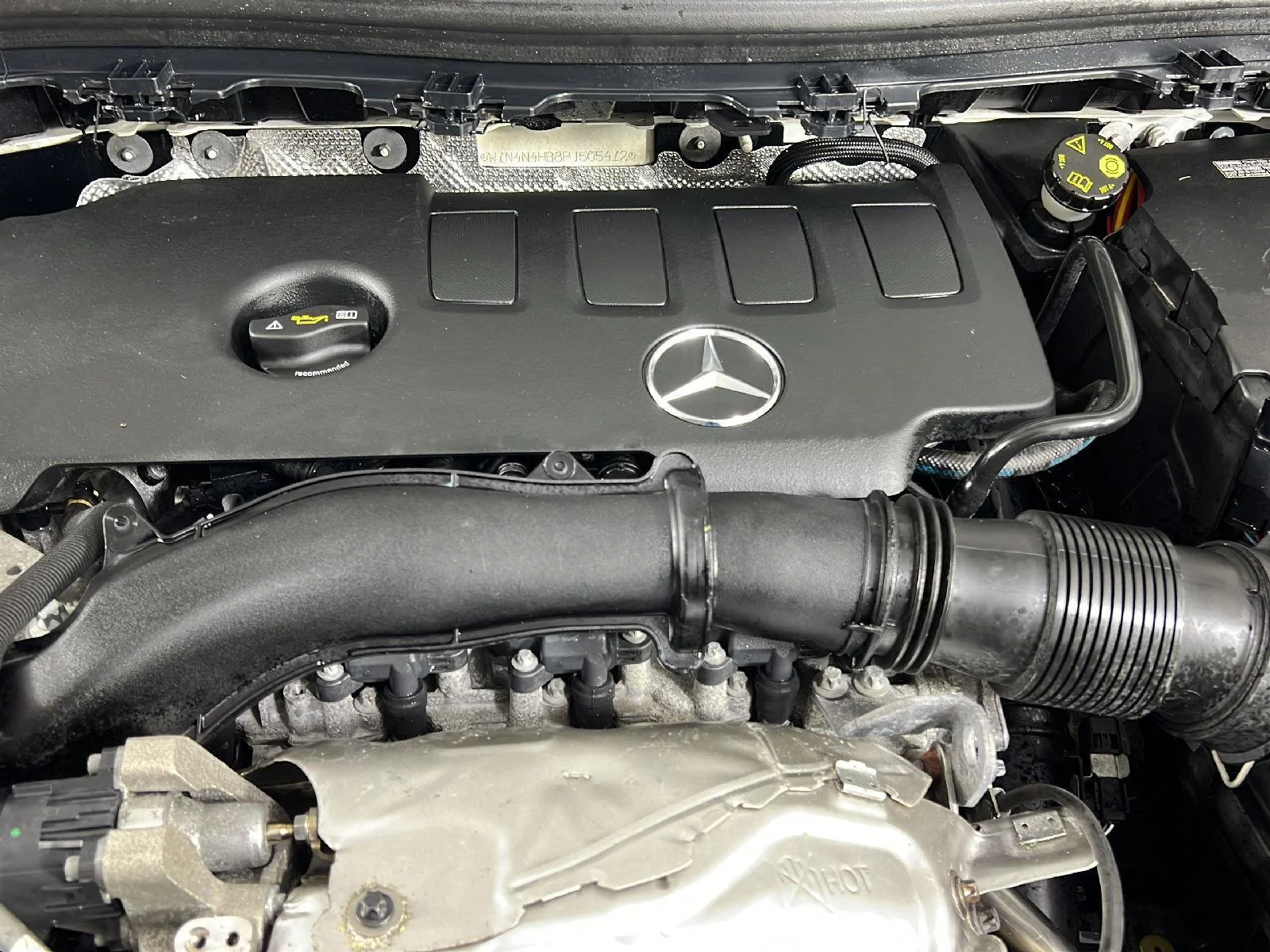 Used 2023 Polar White Mercedes-Benz GLA 250 image 24