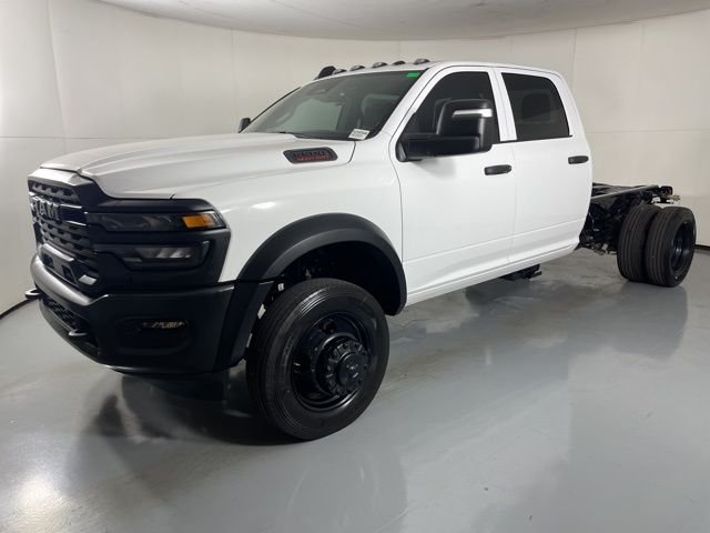New 2025 Bright White Clear-Coat Exterior Paint RAM Tradesman image 4