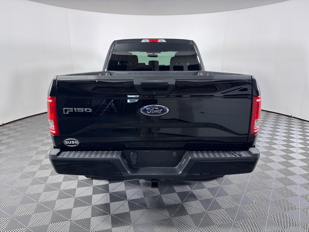 Used 2016 Shadow Black Ford XLT image 8