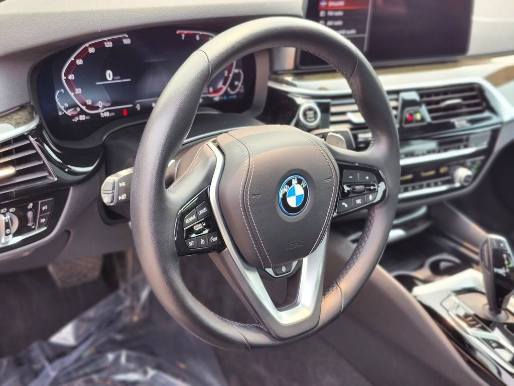 Used 2023 Gray BMW 530e iPerformance image 22