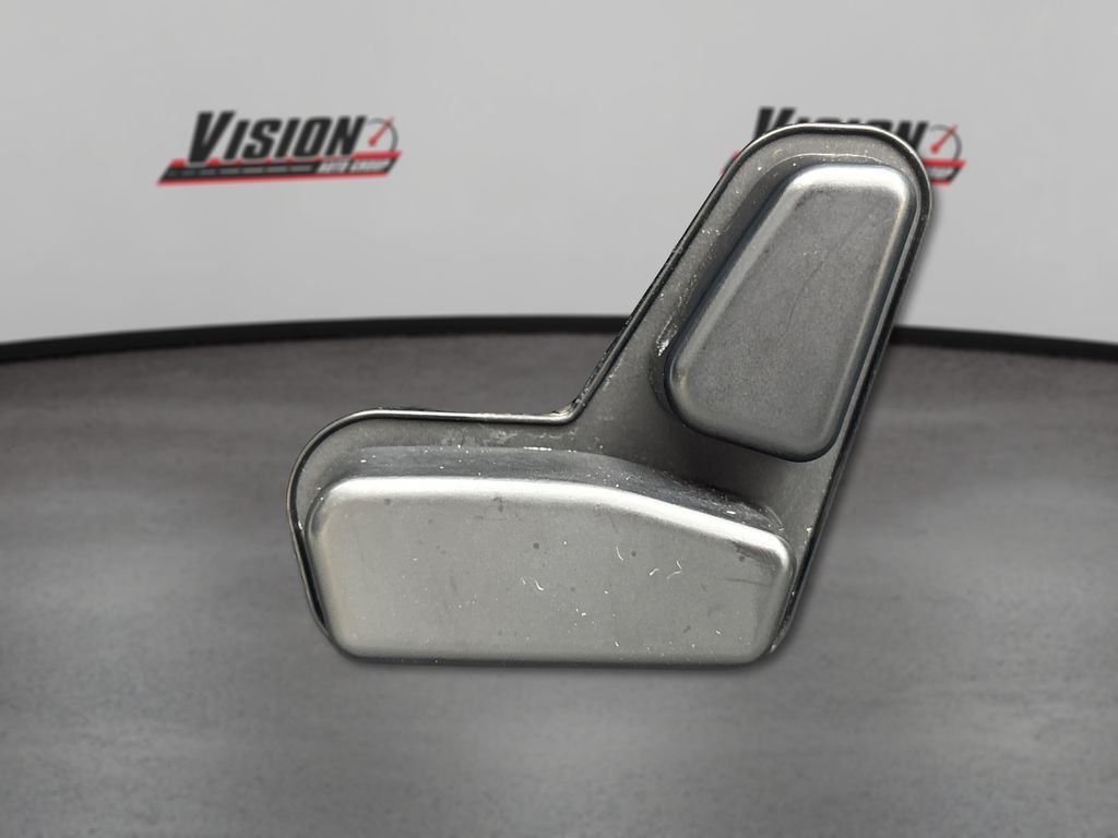 Used 2021 Gray Jeep Latitude image 30