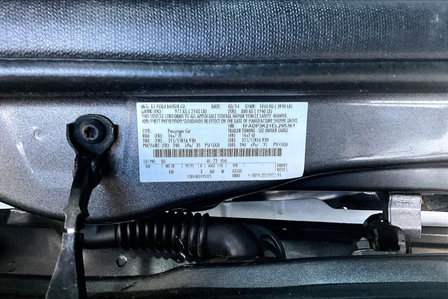 Used 2014 Sterling Gray Metallic Ford SE image 29