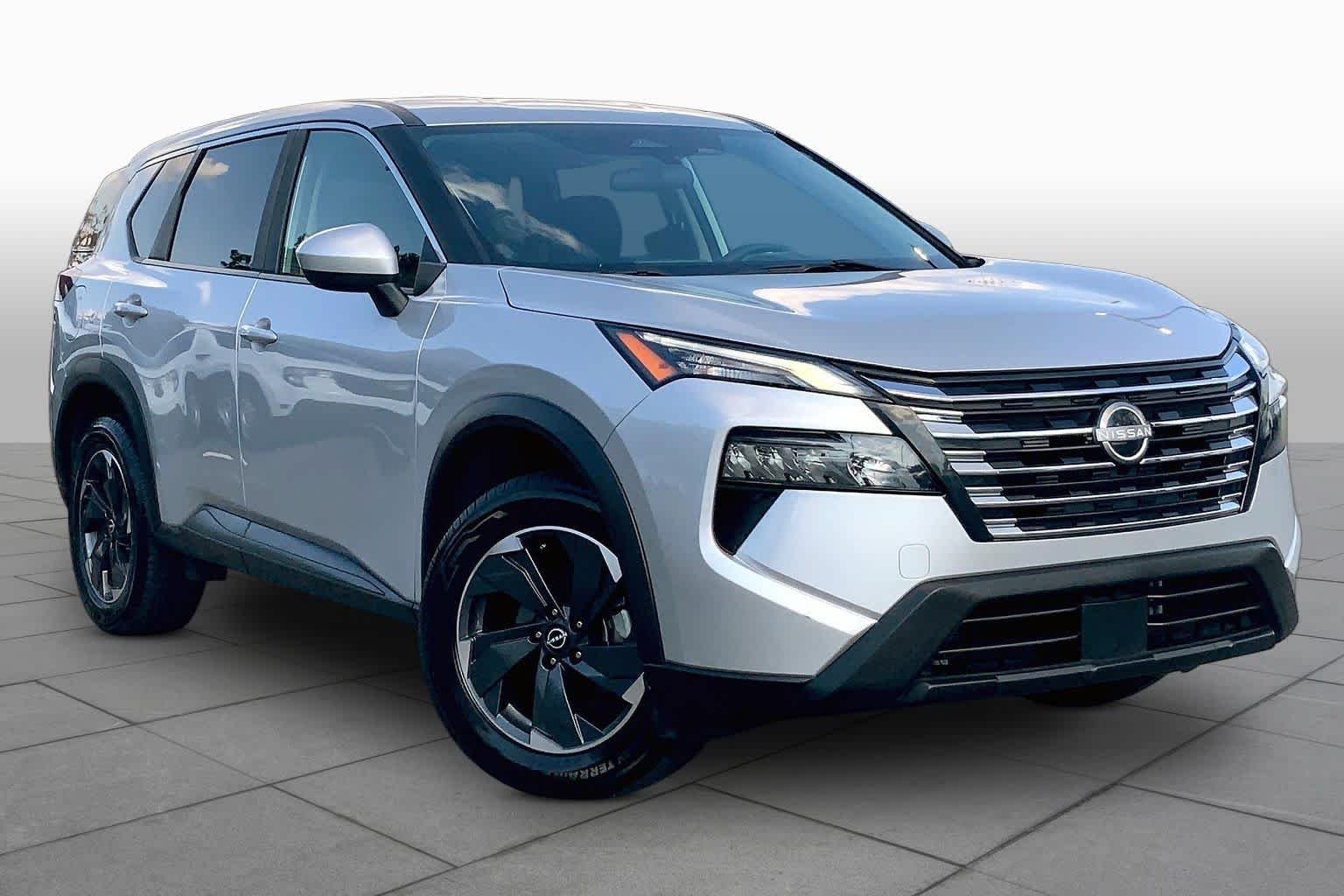 Used 2024 Brilliant Silver Metallic Nissan SV image 3