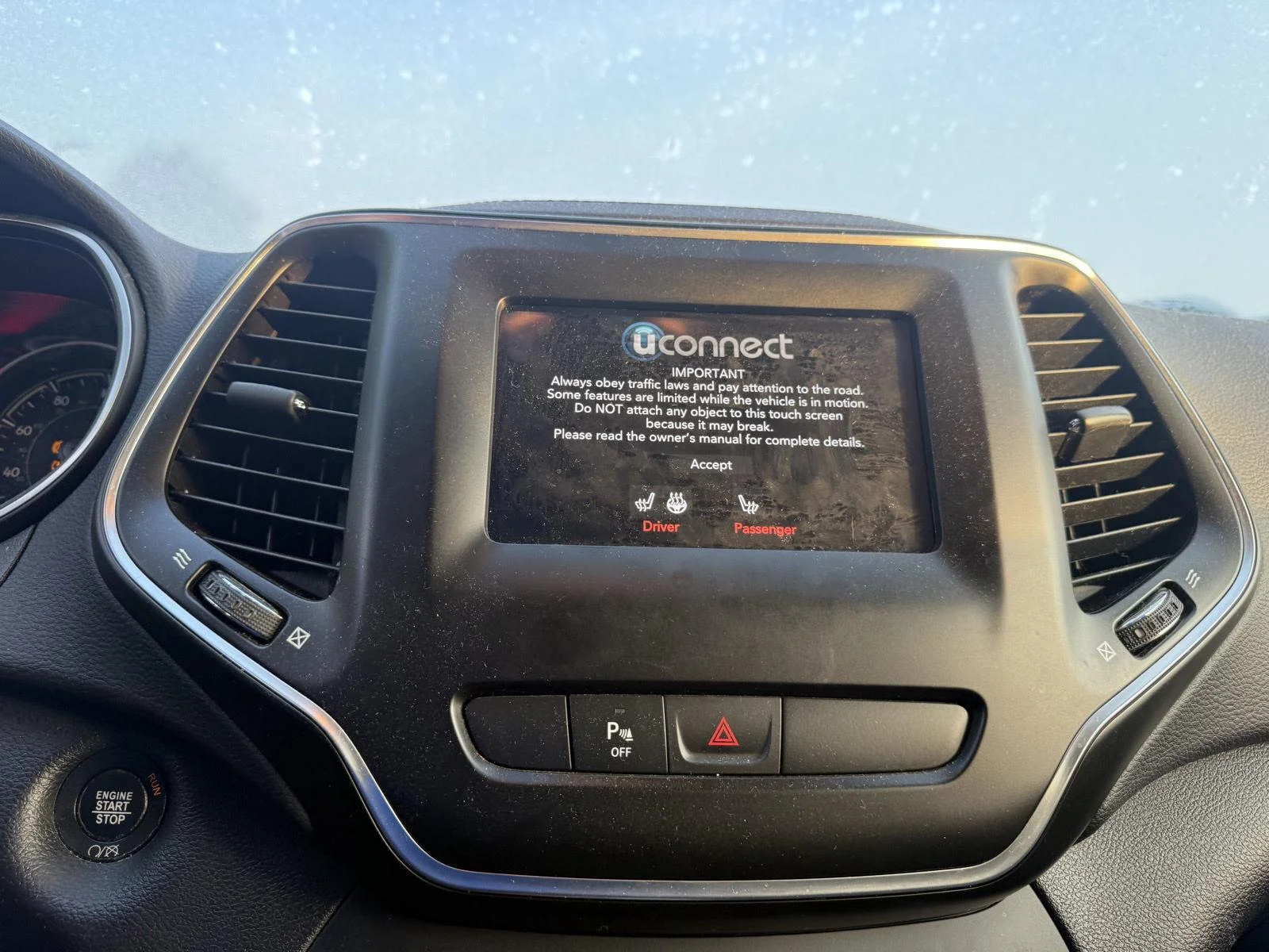 Used 2019 Gy Jeep Latitude Plus image 12