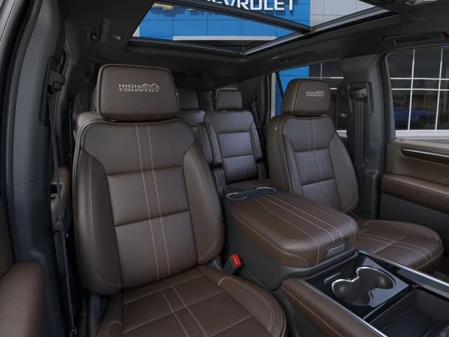 New 2026 Polar White Tricoat Chevrolet High Country image 17