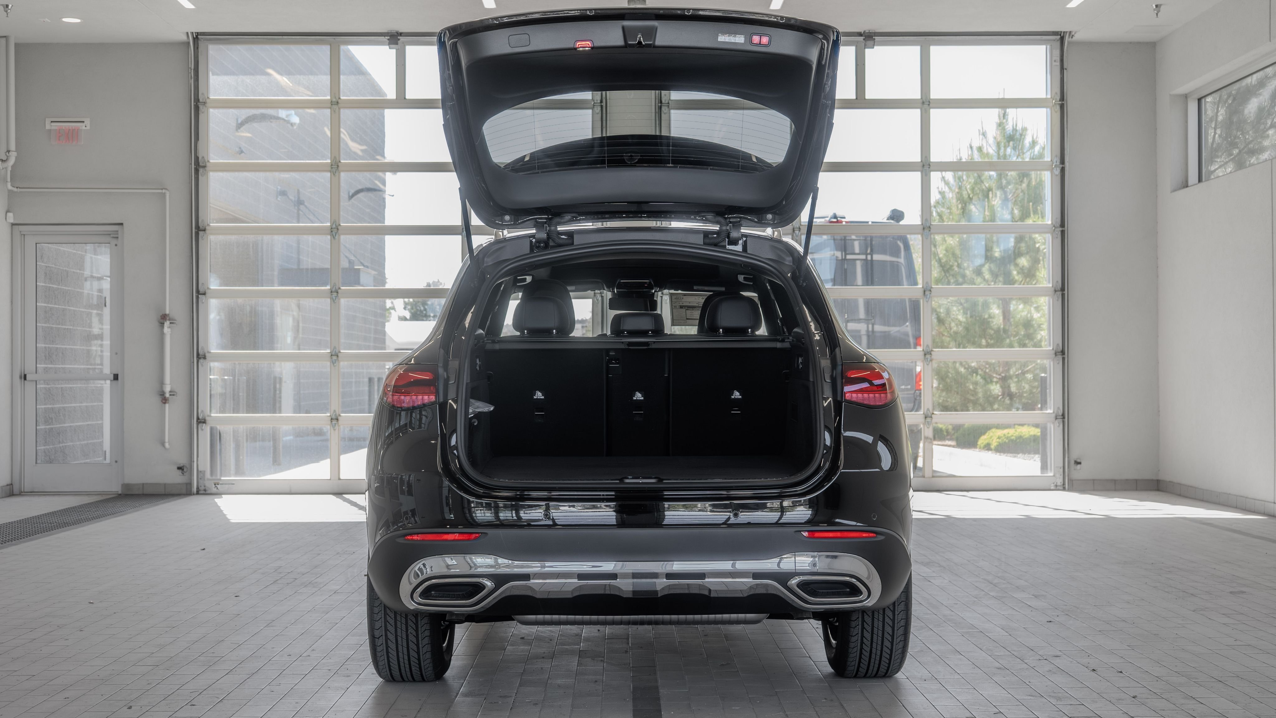 New 2026 Black Mercedes-Benz GLC 300 image 16