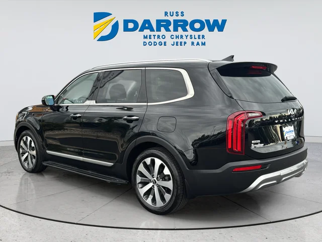 Used 2022 Black Kia SX image 3
