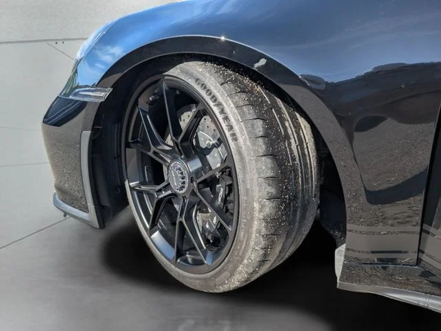 Used 2023  Porsche GT3 image 32