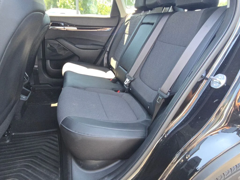 Used 2024 Black Kia S image 16