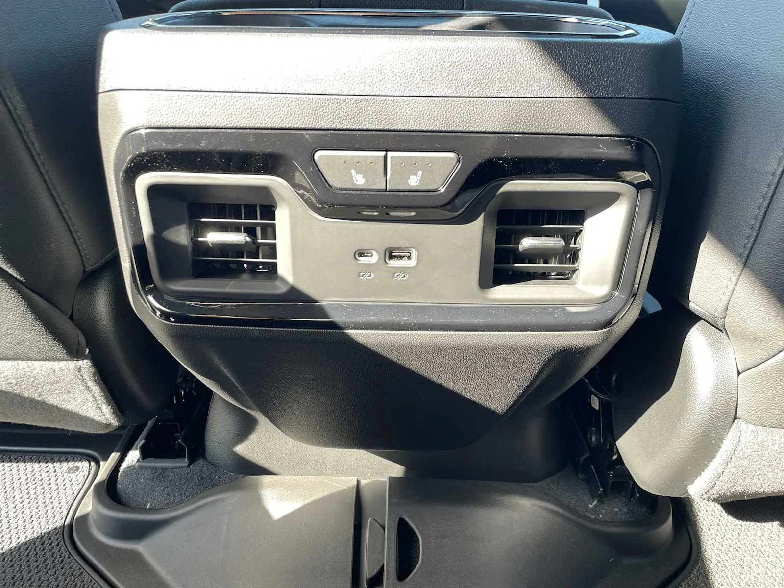 New 2026 Sterling Metallic GMC AT4 image 22