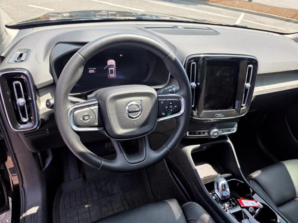 Used 2026  Volvo Plus image 16