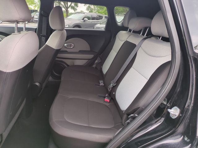Used 2016 Black Kia Base image 21