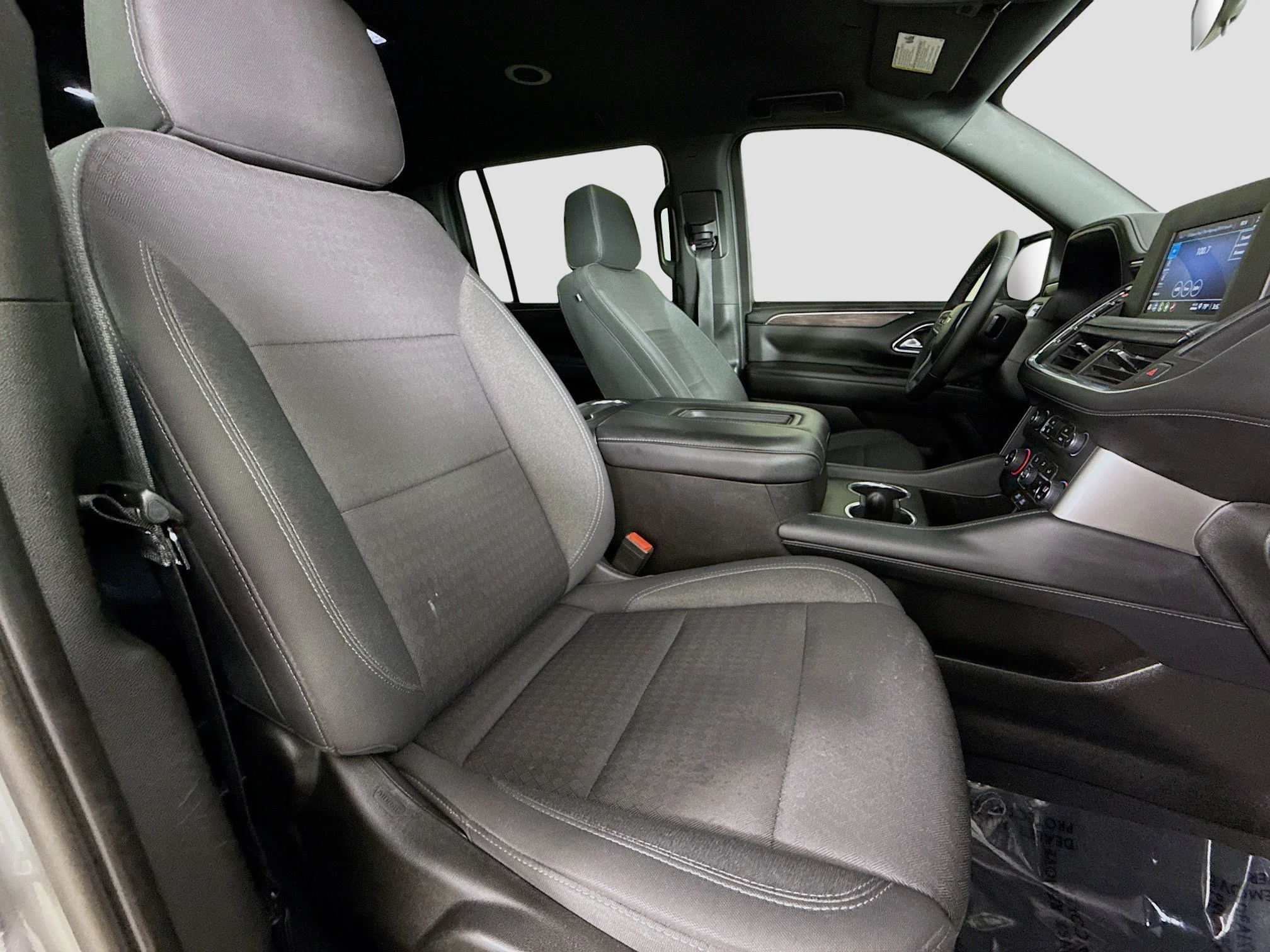 Used 2023 STERLING GRAY METALLIC Chevrolet LS image 30