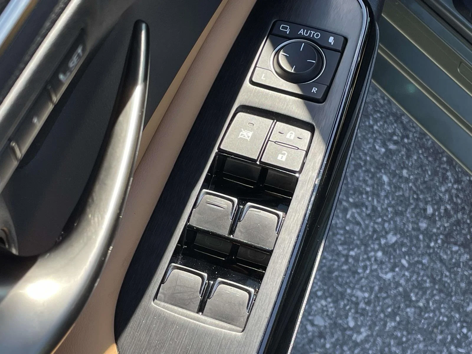 Used 2024 Sunlit Green Lexus Ultra Luxury image 6