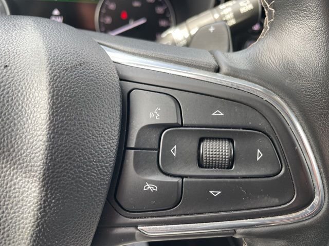 Used 2023 Black Buick Essence image 30