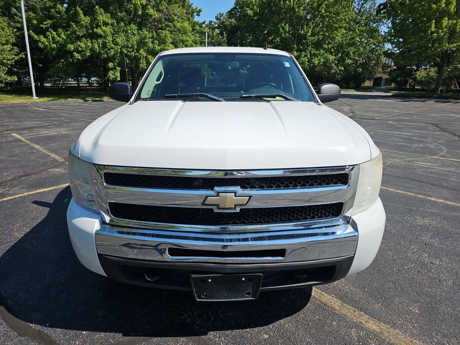 Used 2010 Summit White Chevrolet LT image 8