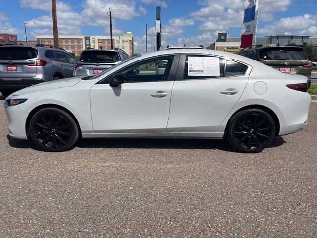 Used 2026 White Mazda 2.5 S Select Sport Base image 2