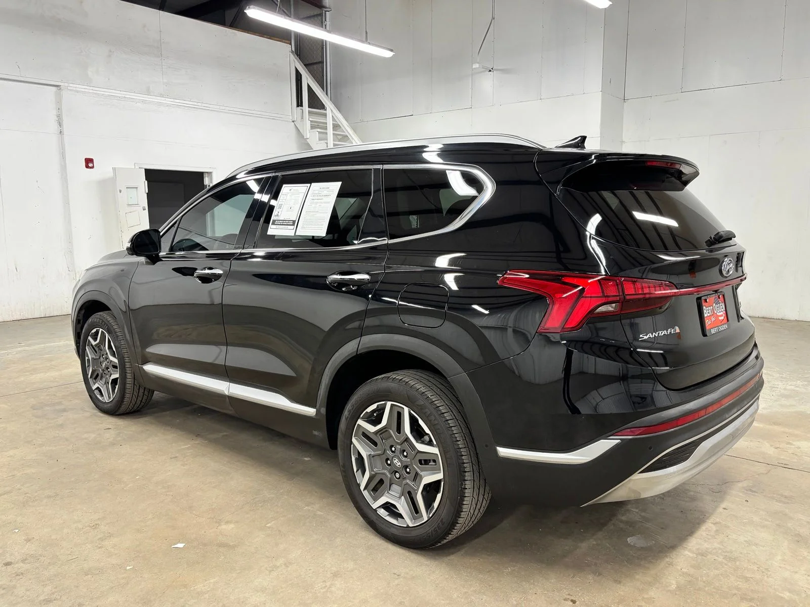 Used 2021 Black Hyundai Limited image 5