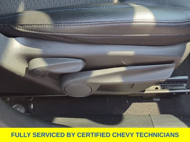 Used 2024 Red Jeep Latitude image 45