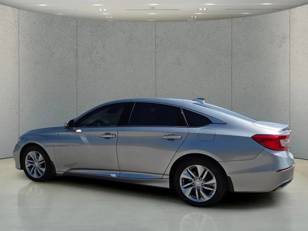 Used 2020 Silver Honda LX image 8