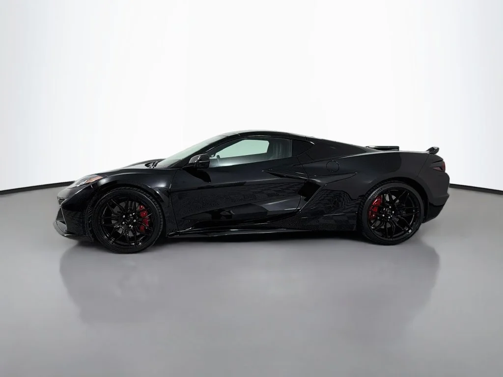 Used 2026 Black Chevrolet Z06 image 8