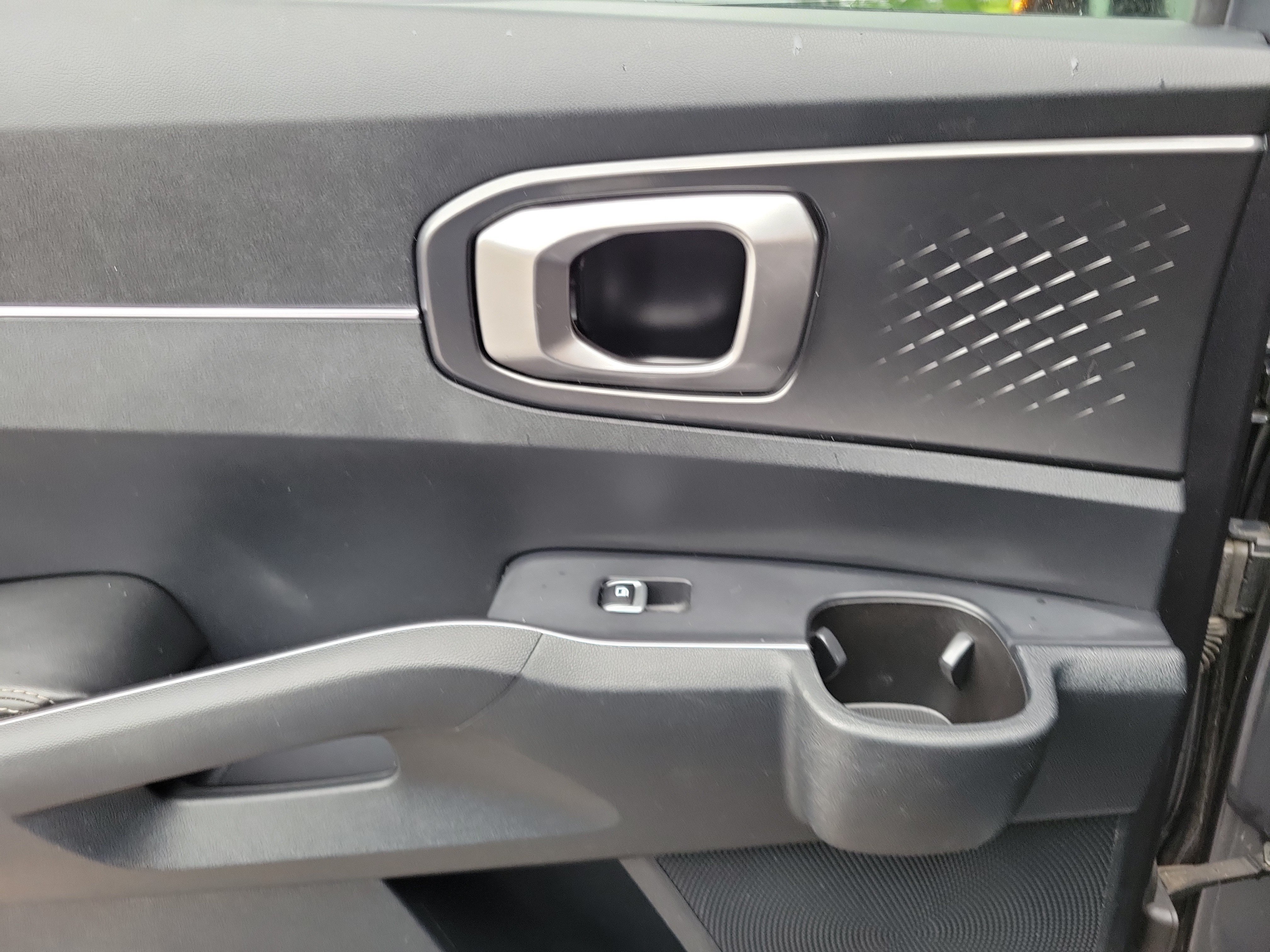 Used 2023 Gravity Grey Kia LX image 12