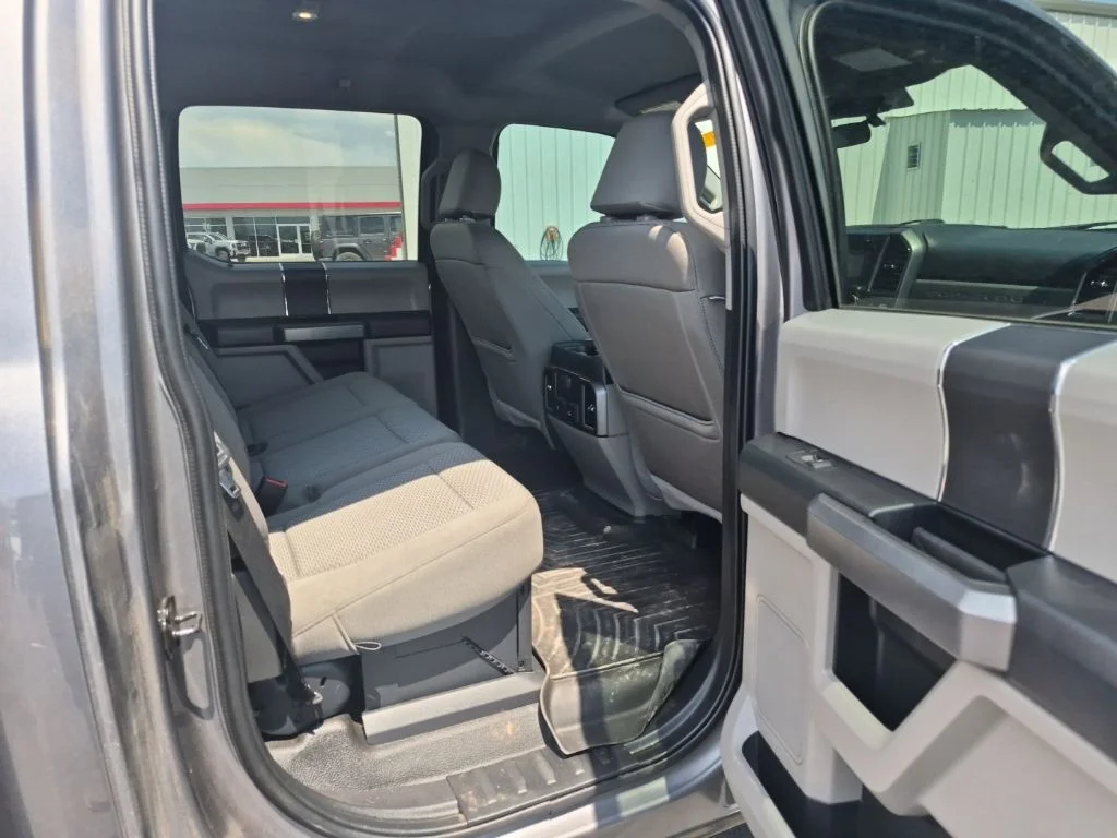 Used 2021 Gray Metallic Ford XLT image 18