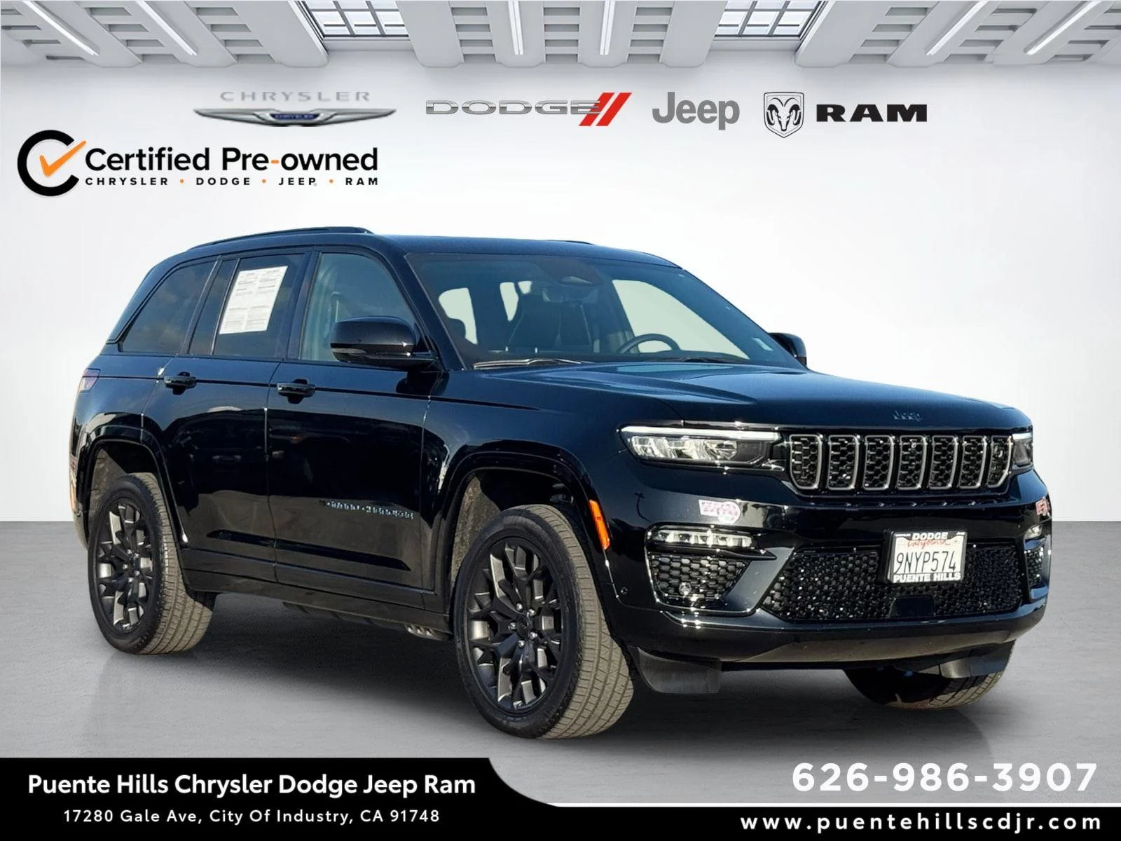 2023 Jeep Grand Cherokee Summit Reserve 4xe 4x4's photo
