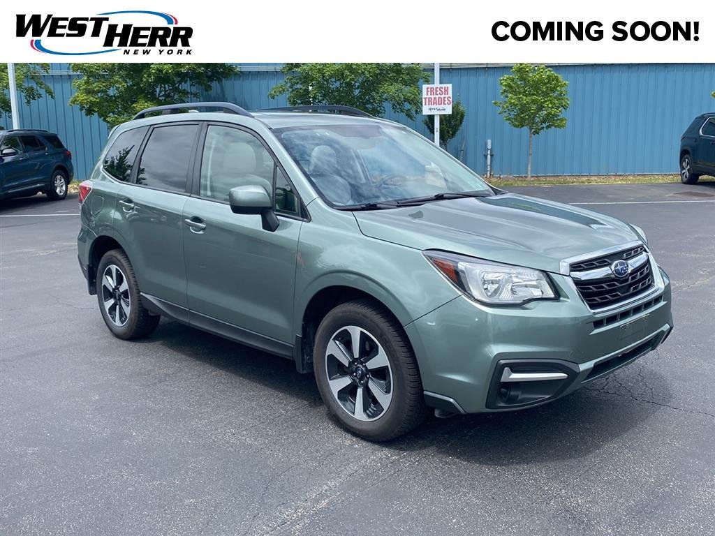 Used 2018 Jasmine Green Metallic Subaru Premium image 1