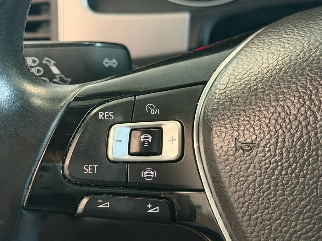 Used 2019 Brown Volkswagen 3.6L V6 SE image 25