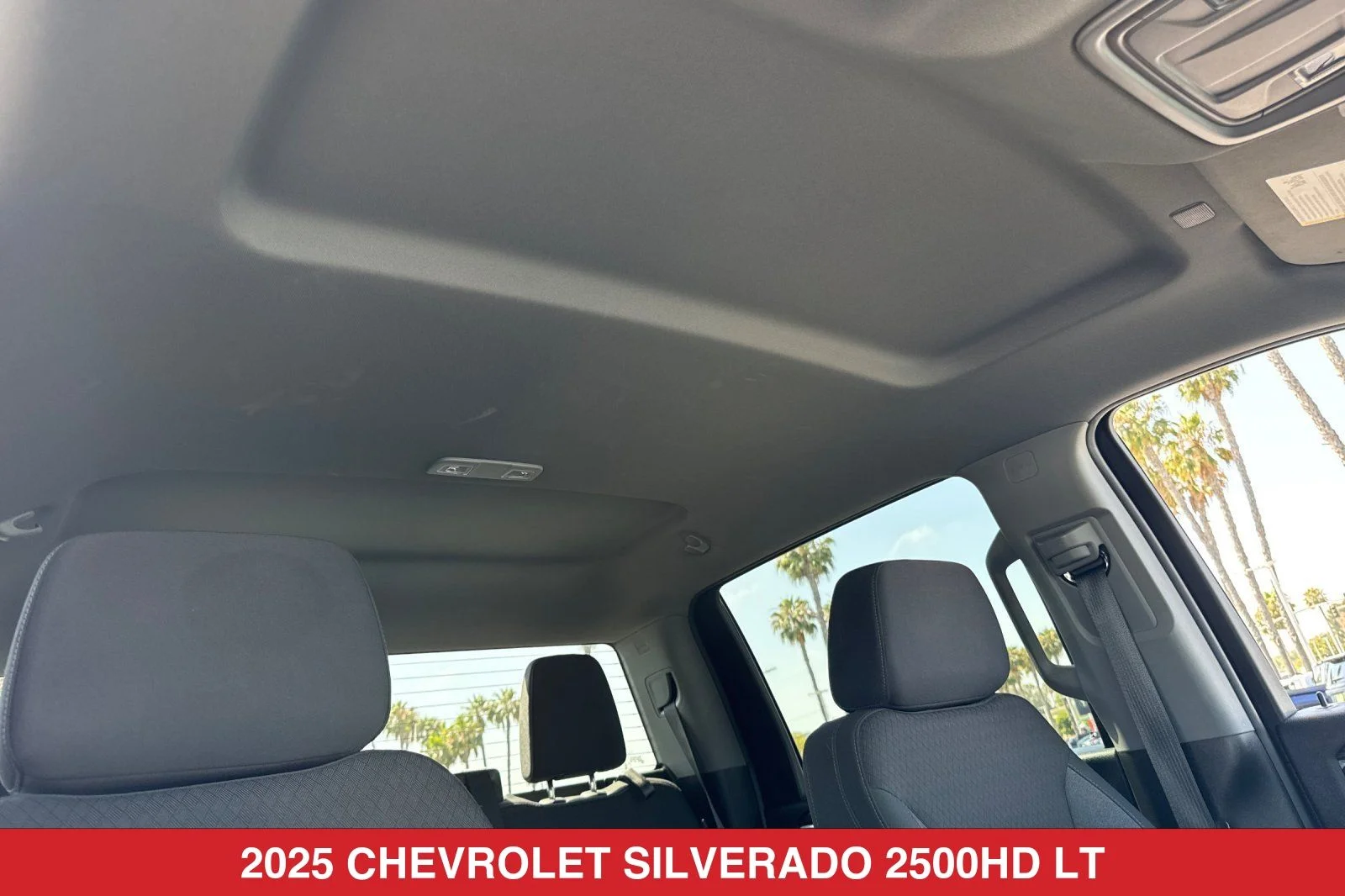 Used 2025 White Chevrolet LT image 17