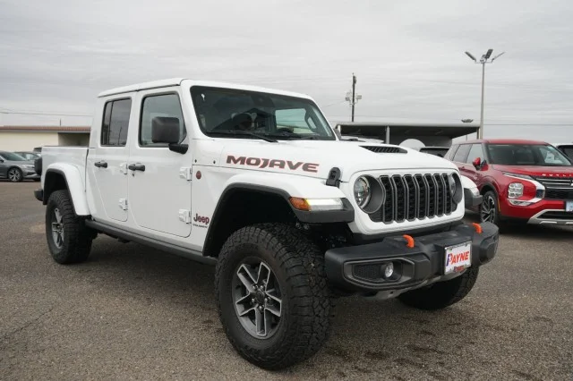 Used 2025 WHITE Jeep Mojave image 4