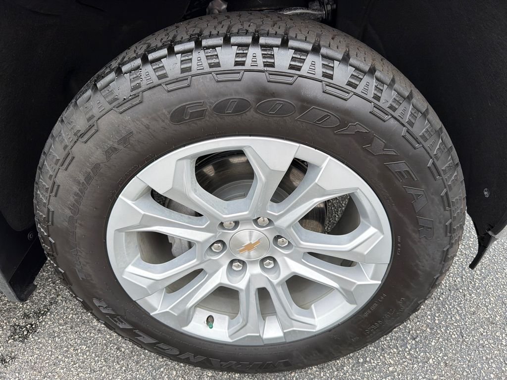 2025 Chevrolet Silverado 1500 LTZ - Photo 12