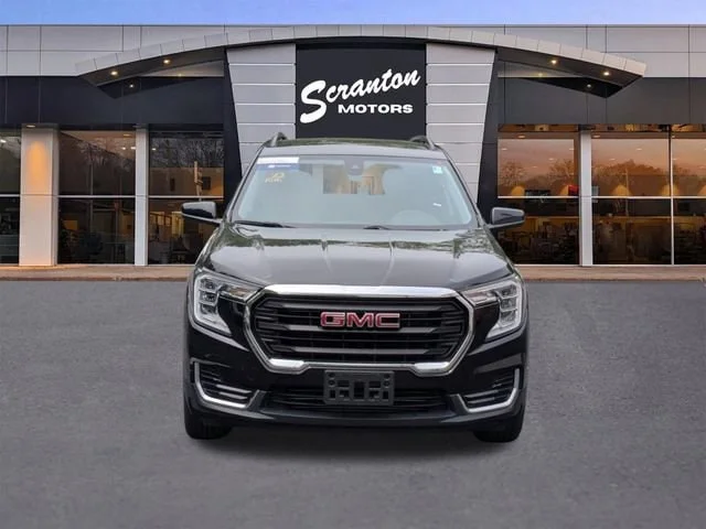 Used 2023 Ebony Twilight Metallic GMC SLE image 8