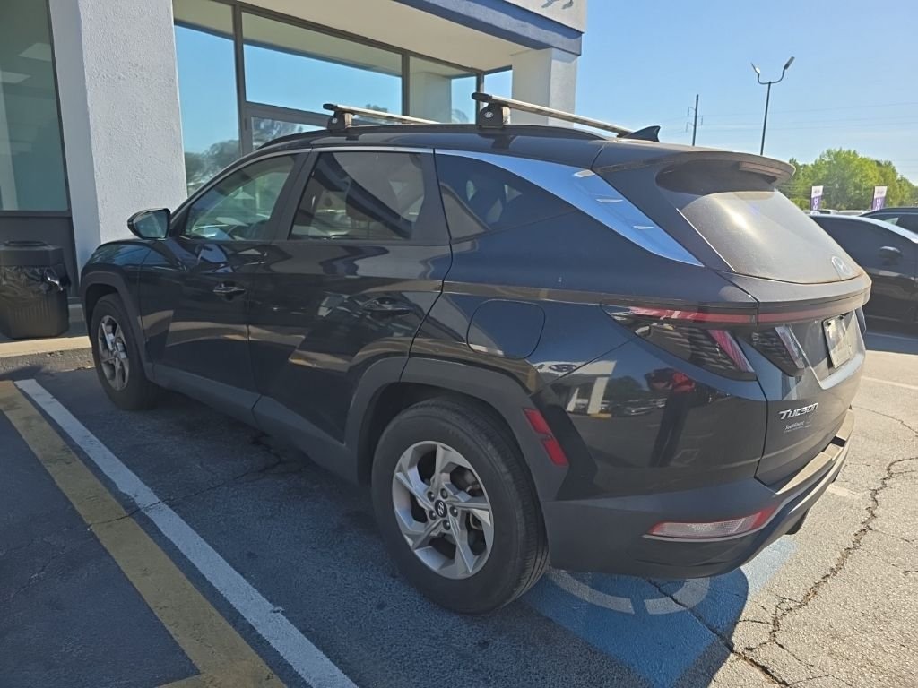 Used 2023 Black Hyundai SEL image 2