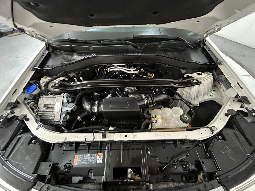 Used 2023 White Ford Platinum image 21