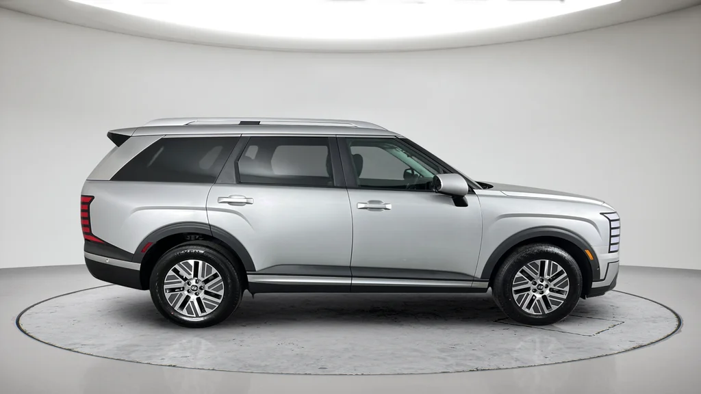 New 2027 Silver Hyundai Calligraphy image 6