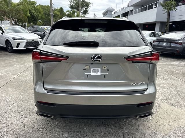 2021 Lexus NX 300 - Photo 24