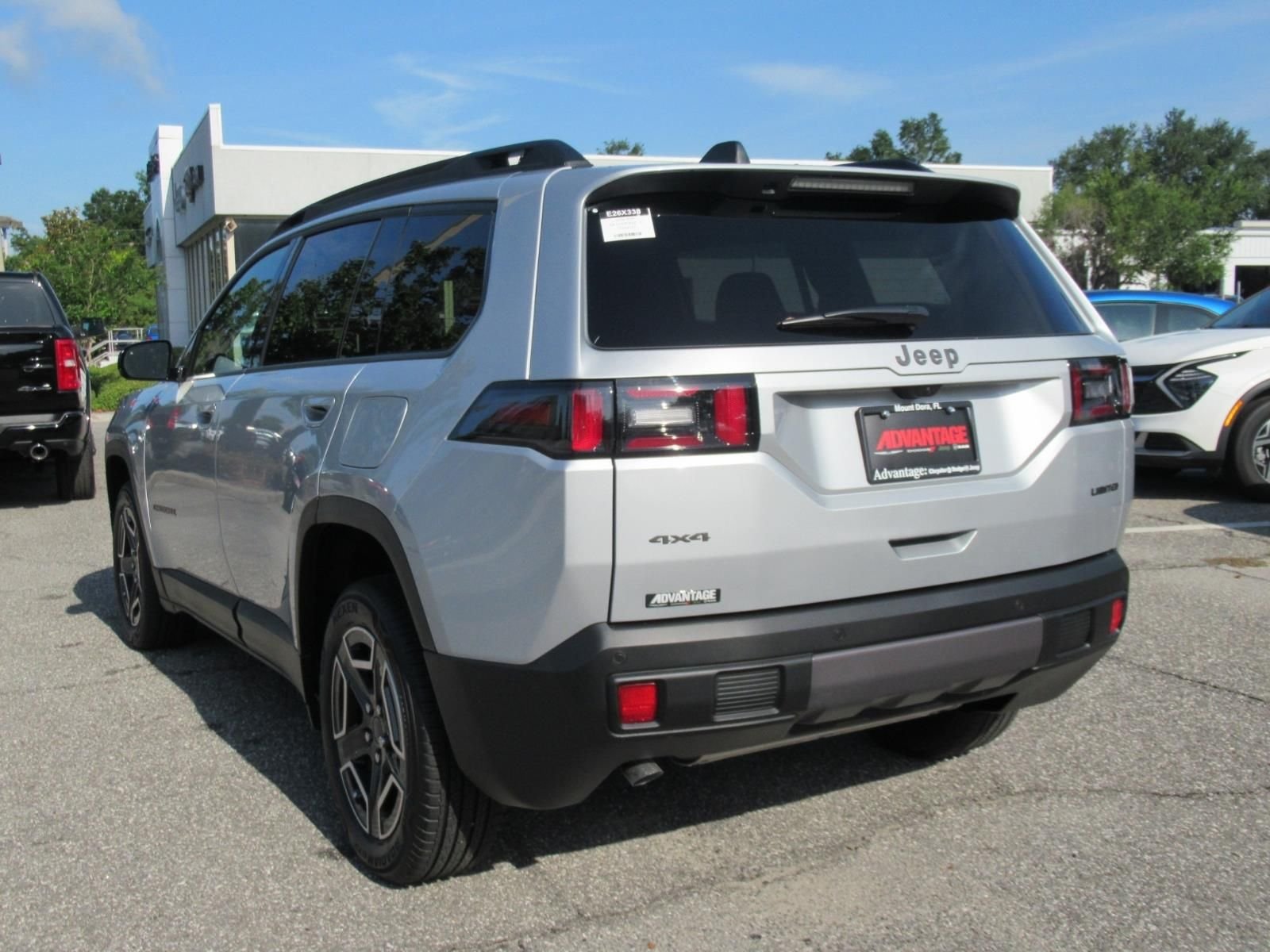 New 2026 Silver Zynith Clearcoat Jeep Limited image 5