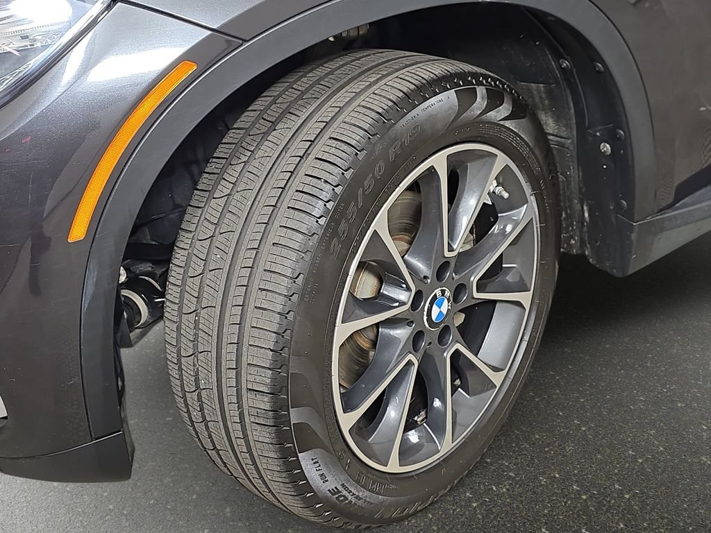 Used 2015 Dark Graphite BMW xDrive35i image 37