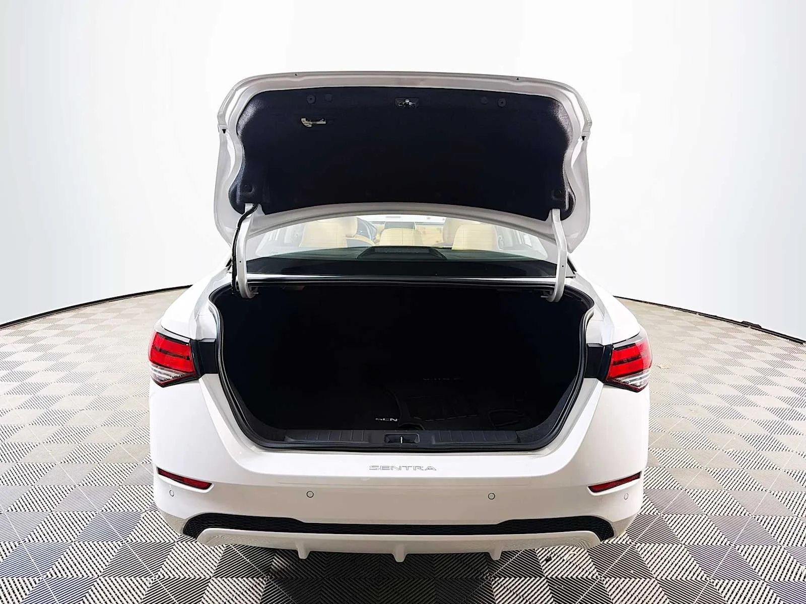Certified Used 2025 Aspen White Tricoat Nissan SV image 23