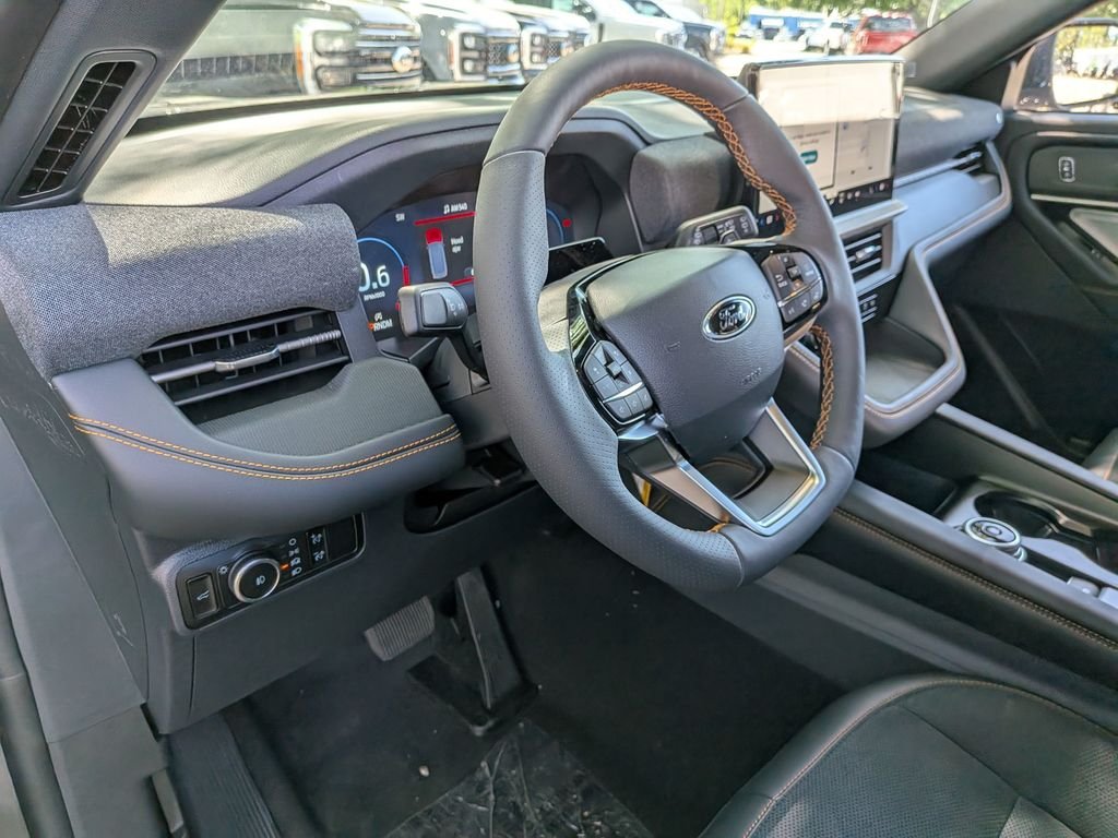 New 2026 Carbonized Gray Metallic Ford Tremor® image 34