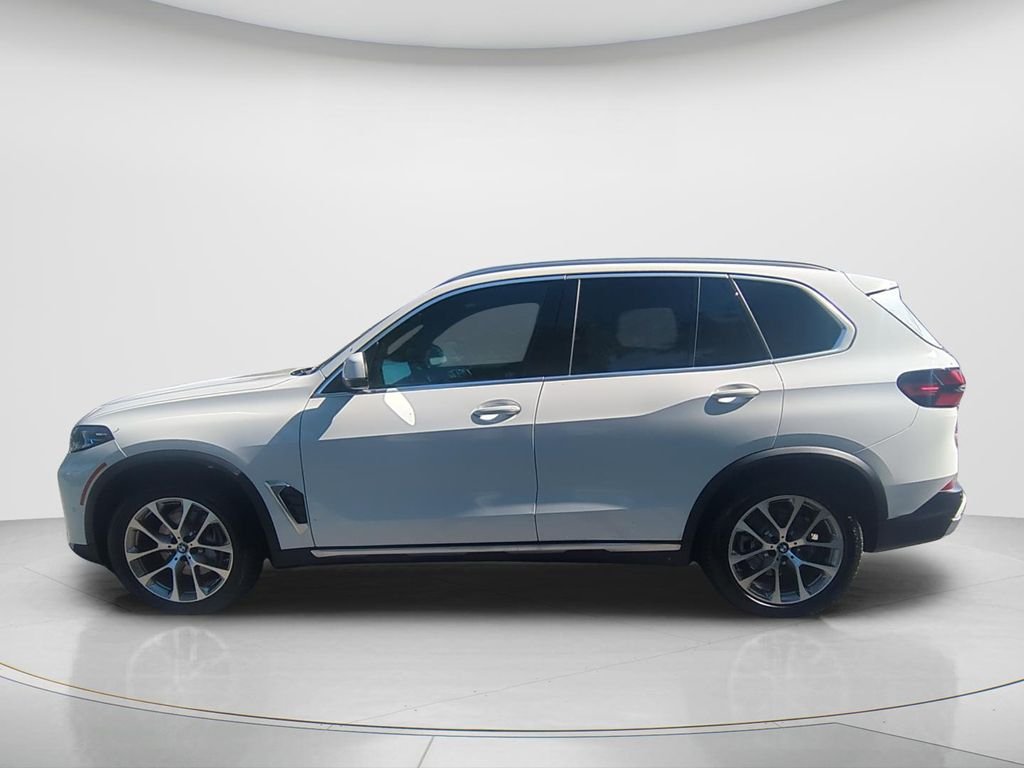 New 2026 Alpine White BMW sDrive40i image 8