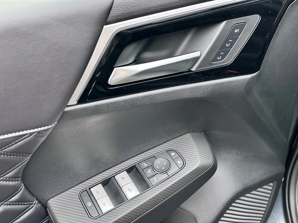New 2026 Moonrock Gray Nissan Platinum image 35