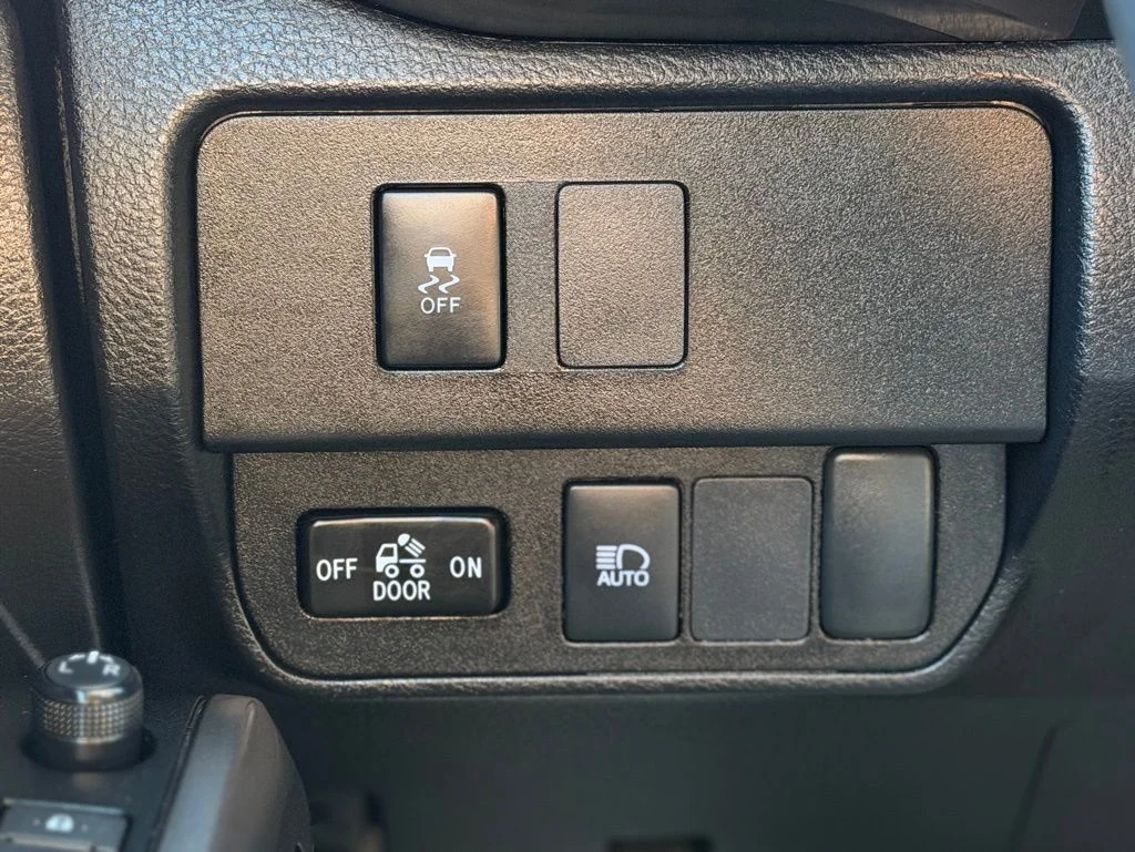 Used 2023 Silver Toyota SR5 image 23