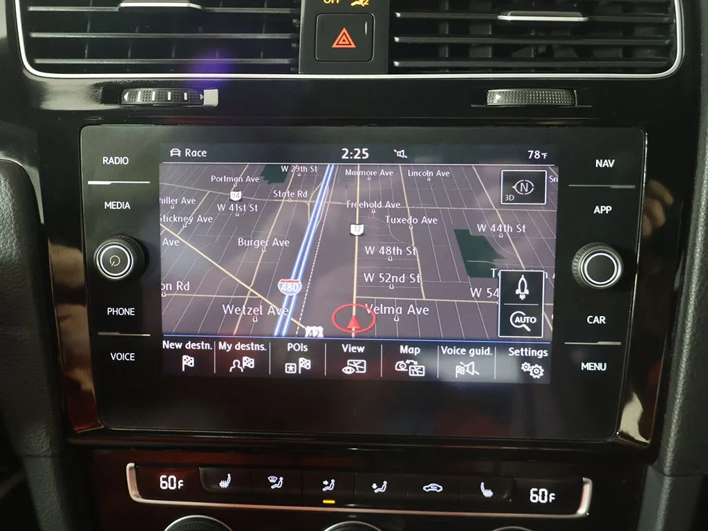 Used 2019 Red Volkswagen DCC & Navigation 4Motion image 44